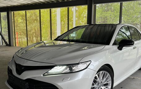 Toyota Camry, 2018 год, 2 970 000 рублей, 3 фотография