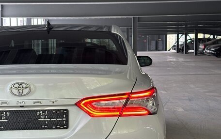 Toyota Camry, 2018 год, 2 970 000 рублей, 9 фотография