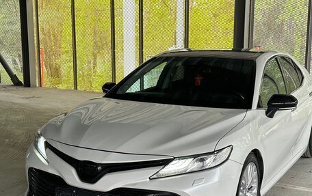 Toyota Camry, 2018 год, 2 970 000 рублей, 13 фотография