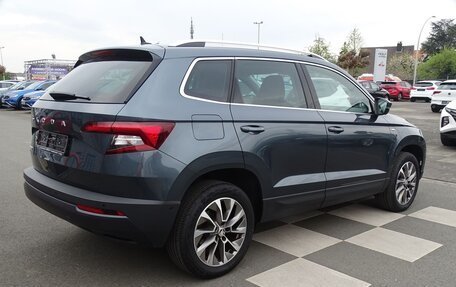 Skoda Karoq I, 2022 год, 2 790 000 рублей, 4 фотография