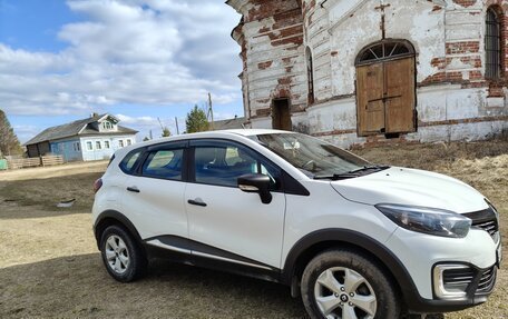 Renault Kaptur I рестайлинг, 2017 год, 1 350 000 рублей, 4 фотография