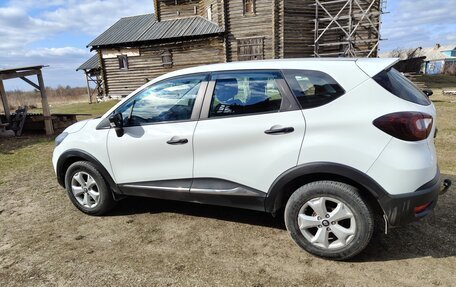 Renault Kaptur I рестайлинг, 2017 год, 1 350 000 рублей, 2 фотография
