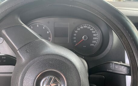 Volkswagen Polo VI (EU Market), 2011 год, 700 000 рублей, 7 фотография