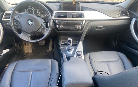 BMW 3 серия, 2017 год, 1 600 000 рублей, 6 фотография