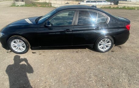 BMW 3 серия, 2017 год, 1 600 000 рублей, 4 фотография