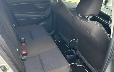 Toyota Vitz, 2018 год, 1 300 000 рублей, 16 фотография