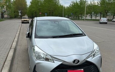 Toyota Vitz, 2018 год, 1 300 000 рублей, 6 фотография