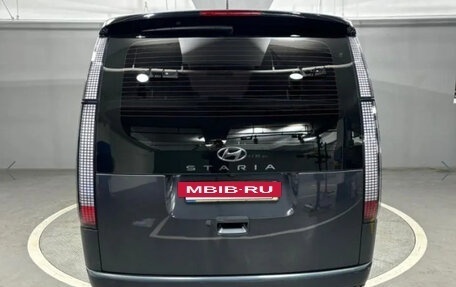 Hyundai Staria, 2022 год, 3 640 000 рублей, 4 фотография