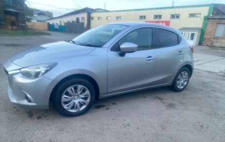 Mazda Demio IV, 2016 год, 1 200 000 рублей, 4 фотография