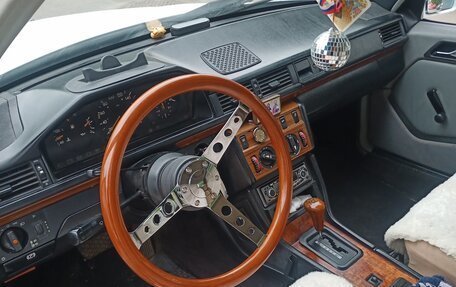 Mercedes-Benz W124, 1992 год, 899 999 рублей, 5 фотография