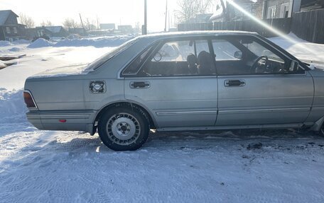Nissan Gloria VIII, 1990 год, 250 000 рублей, 5 фотография