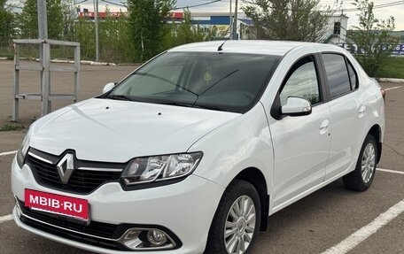 Renault Logan II, 2014 год, 880 000 рублей, 2 фотография