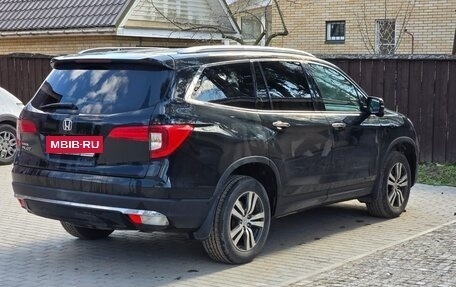 Honda Pilot III рестайлинг, 2016 год, 2 700 000 рублей, 3 фотография