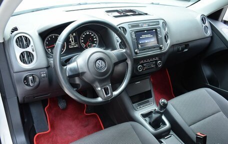 Volkswagen Tiguan I, 2012 год, 990 000 рублей, 9 фотография