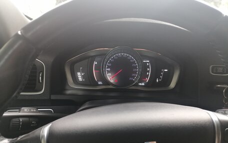 Volvo V60 Cross Country II, 2015 год, 1 950 000 рублей, 19 фотография