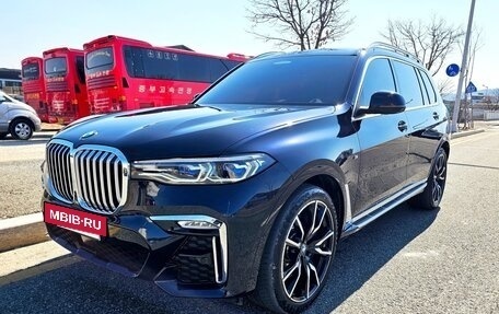 BMW X7, 2022 год, 6 940 000 рублей, 2 фотография
