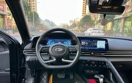 Hyundai Elantra, 2022 год, 1 293 000 рублей, 13 фотография