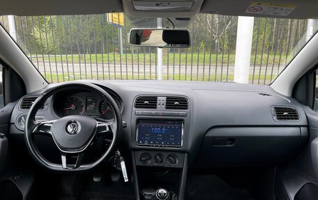 Volkswagen Polo VI (EU Market), 2016 год, 1 049 999 рублей, 13 фотография