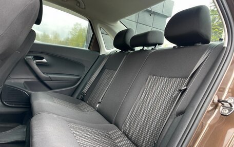 Volkswagen Polo VI (EU Market), 2016 год, 1 049 999 рублей, 23 фотография