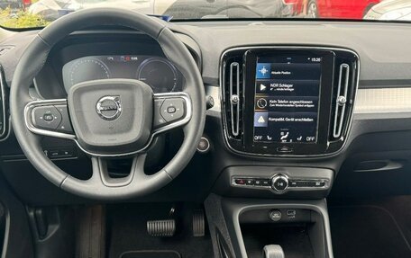Volvo XC40 I, 2022 год, 3 060 000 рублей, 10 фотография