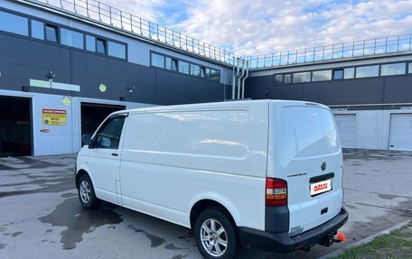 Volkswagen Transporter T5 рестайлинг, 2008 год, 1 050 000 рублей, 8 фотография