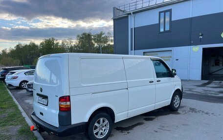 Volkswagen Transporter T5 рестайлинг, 2008 год, 1 050 000 рублей, 6 фотография