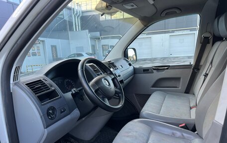 Volkswagen Transporter T5 рестайлинг, 2008 год, 1 050 000 рублей, 10 фотография