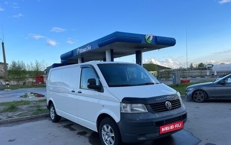 Volkswagen Transporter T5 рестайлинг, 2008 год, 1 050 000 рублей, 2 фотография