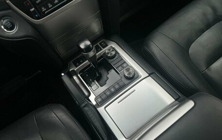 Toyota Land Cruiser 200, 2020 год, 7 500 000 рублей, 12 фотография