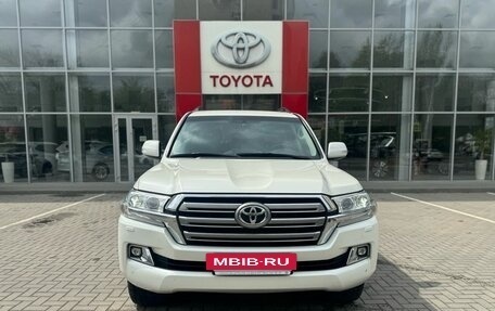 Toyota Land Cruiser 200, 2020 год, 7 500 000 рублей, 2 фотография