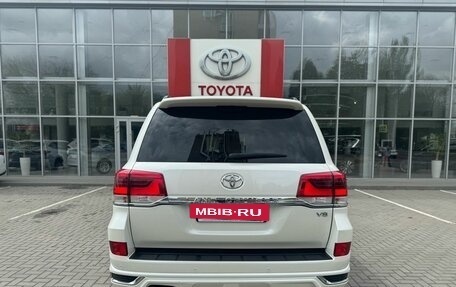 Toyota Land Cruiser 200, 2020 год, 7 500 000 рублей, 6 фотография