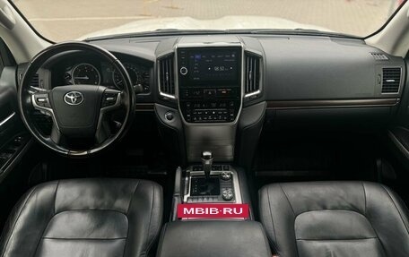 Toyota Land Cruiser 200, 2020 год, 7 500 000 рублей, 16 фотография