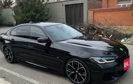 BMW 5 серия, 2021 год, 6 350 000 рублей, 2 фотография