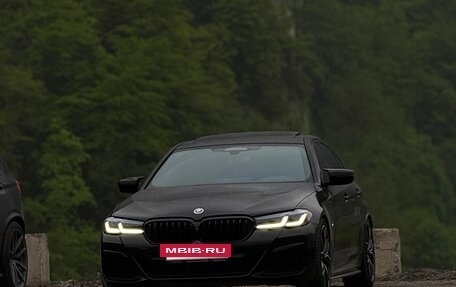 BMW 5 серия, 2021 год, 6 350 000 рублей, 13 фотография