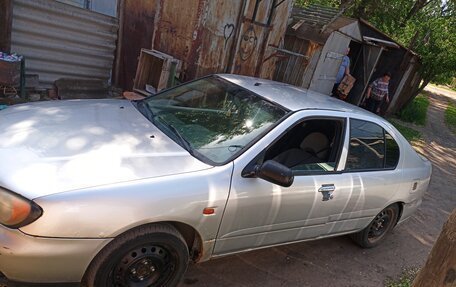 Nissan Primera II рестайлинг, 2001 год, 280 000 рублей, 4 фотография