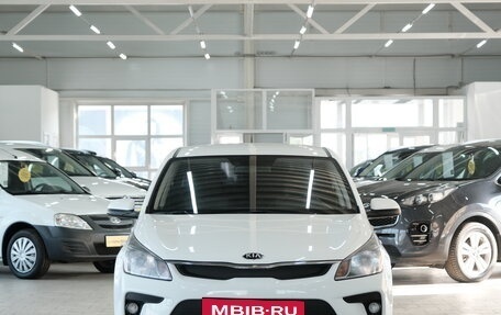 KIA Rio IV, 2018 год, 1 549 000 рублей, 2 фотография