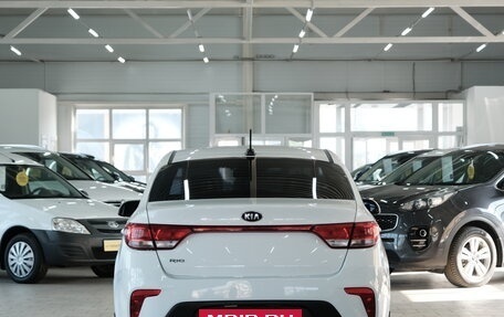 KIA Rio IV, 2018 год, 1 549 000 рублей, 6 фотография