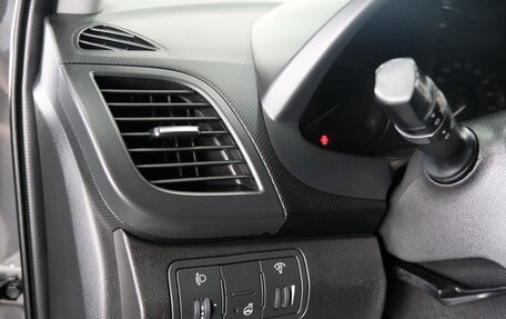 Hyundai Solaris II рестайлинг, 2015 год, 1 199 000 рублей, 10 фотография