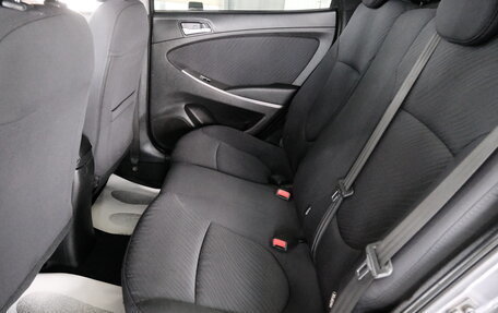 Hyundai Solaris II рестайлинг, 2015 год, 1 199 000 рублей, 23 фотография