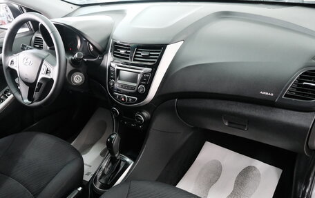 Hyundai Solaris II рестайлинг, 2015 год, 1 199 000 рублей, 21 фотография