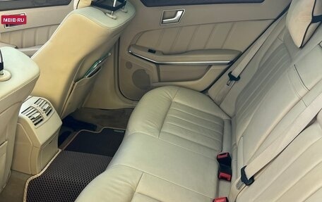 Mercedes-Benz E-Класс, 2015 год, 2 350 000 рублей, 6 фотография