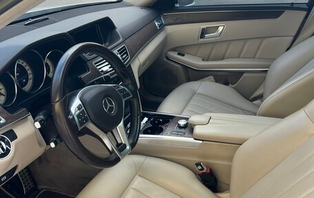 Mercedes-Benz E-Класс, 2015 год, 2 350 000 рублей, 5 фотография