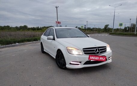 Mercedes-Benz C-Класс, 2011 год, 1 200 000 рублей, 8 фотография