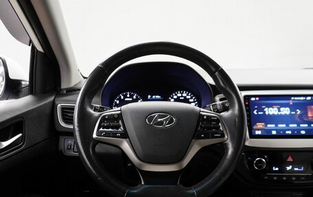 Hyundai Solaris II рестайлинг, 2017 год, 1 579 000 рублей, 15 фотография