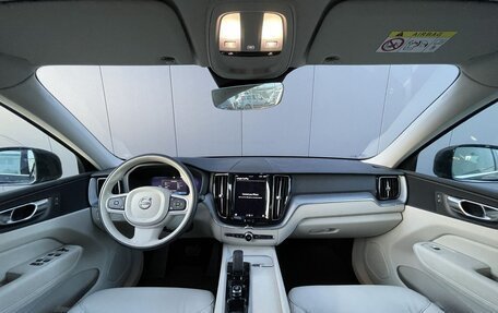 Volvo XC60 II, 2022 год, 3 530 000 рублей, 9 фотография