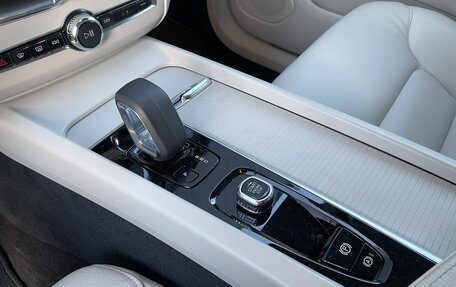 Volvo XC60 II, 2022 год, 3 530 000 рублей, 8 фотография