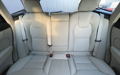 Volvo XC60 II, 2022 год, 3 530 000 рублей, 13 фотография
