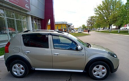 Renault Sandero I, 2013 год, 800 000 рублей, 5 фотография