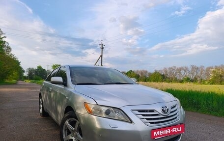 Toyota Camry, 2006 год, 990 000 рублей, 4 фотография