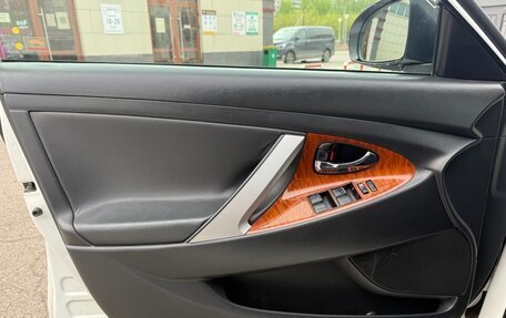 Toyota Camry, 2011 год, 1 500 000 рублей, 13 фотография